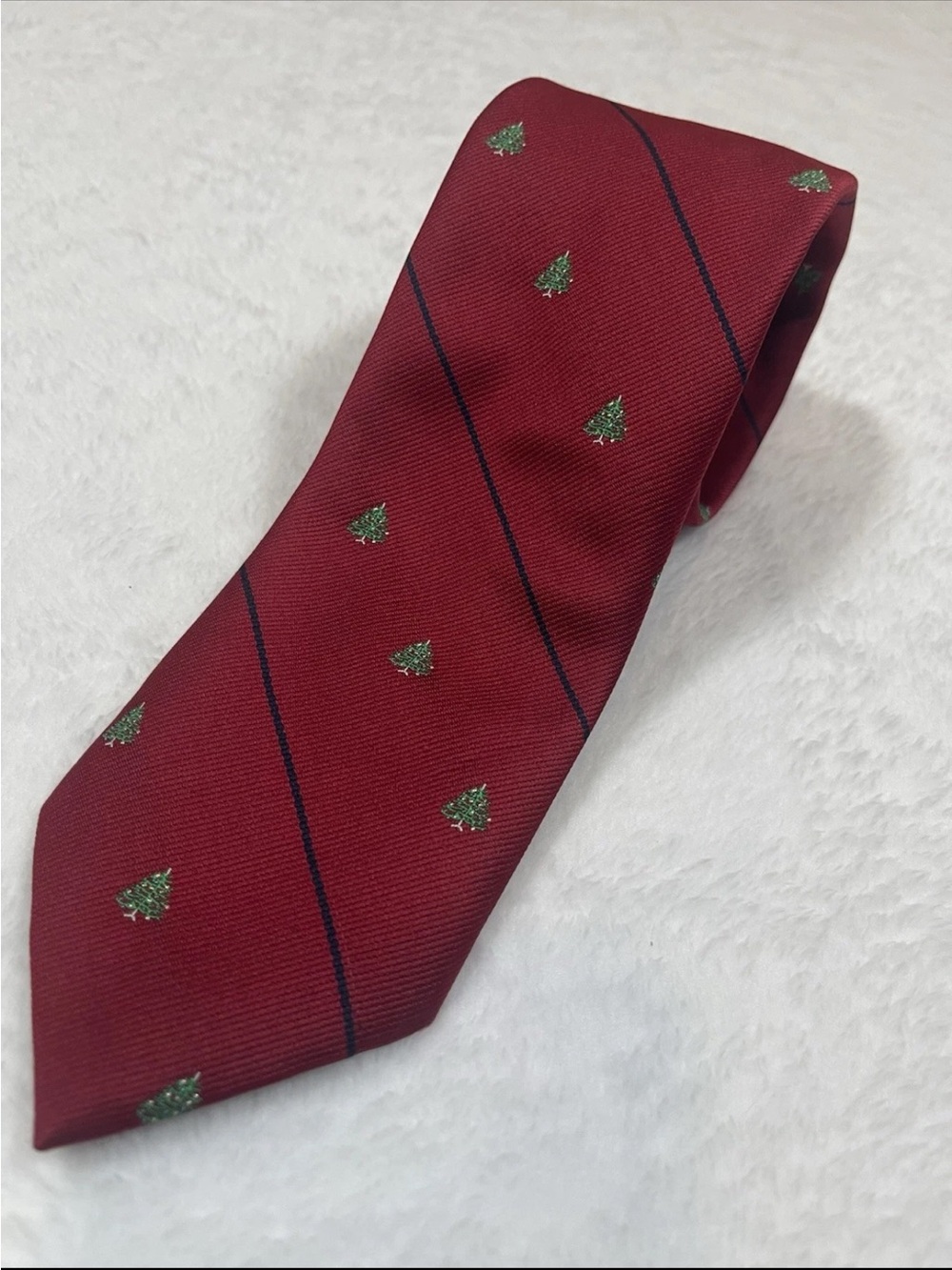 Vintage Mervyns Mens Collection Christmas Tree Neck Tie Holiday Red Festive